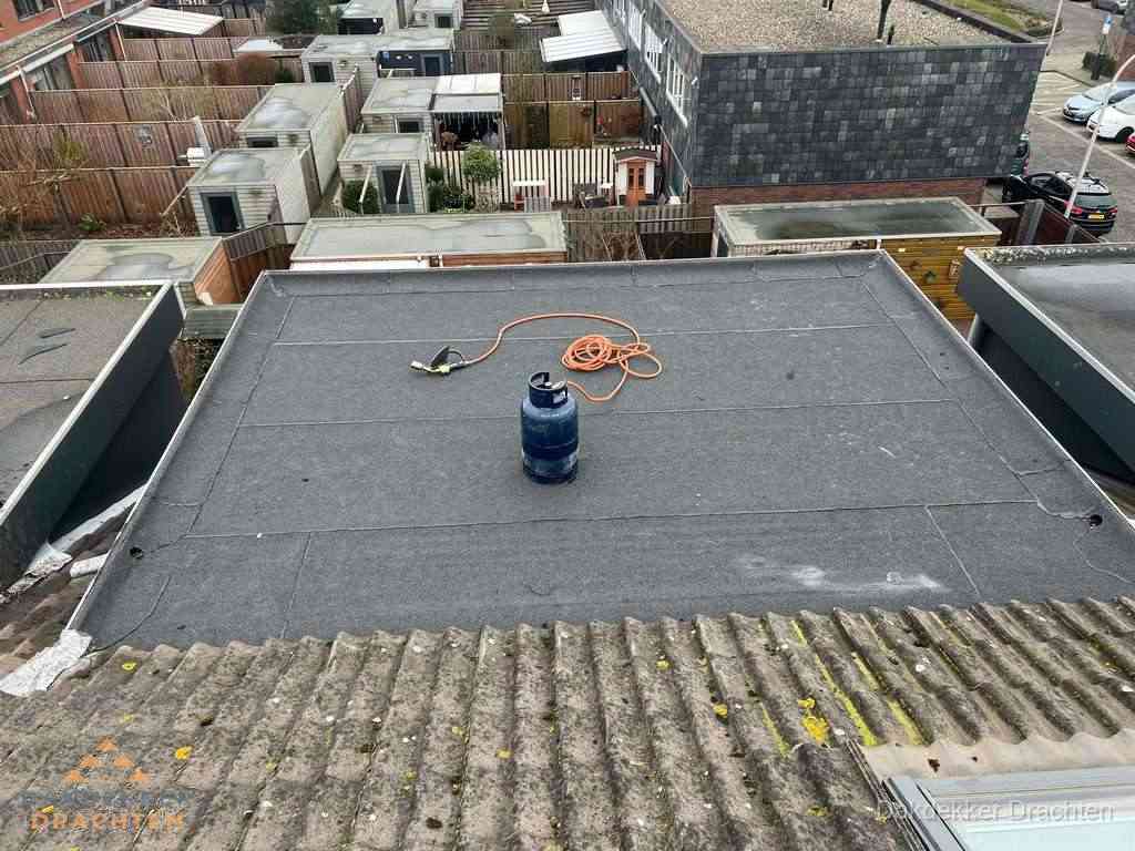 Dakreparatie plat dak met bitumen in Drachten Dakreparatie plat dak met bitumen in Drachten